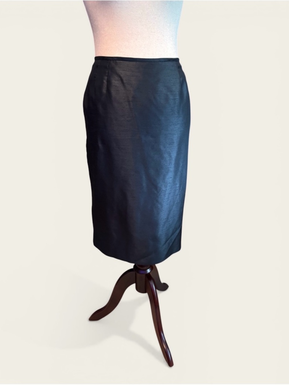 Classic Black Pencil Skirt, Dressy Textured Silky Look, Sz 18